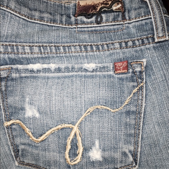 Blue 2 denim jeans.