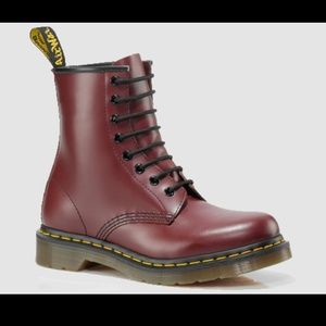 Dr. Martens Women's 1460 Originals Eight-Eye Lace