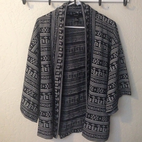 Black/white kimono sweater