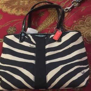 NEW 12cm ZEBRA COACH TOTE