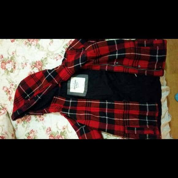 A&F RED PLAID COAT