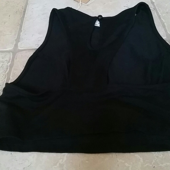 Black Crop Top - Picture 4 of 4