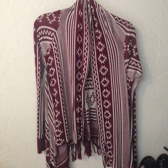 Red/white patterned cardigan