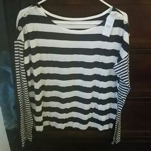 NWT long sleeve tee