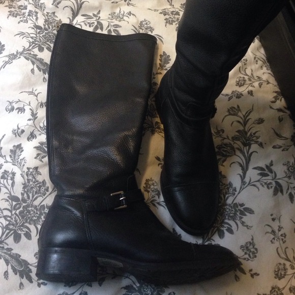 Black leather rider boots