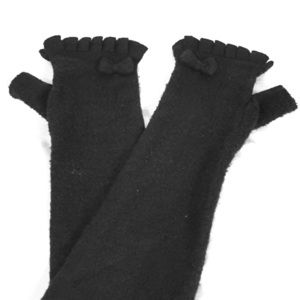 Fingerless long gloves