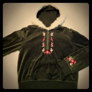 Girls 6 Forrest green Eskimo half zip with pants