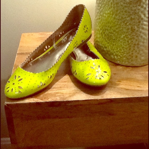 Super Cute Neon Ballet Flats