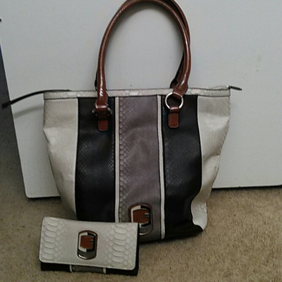 Guess purse and wallet