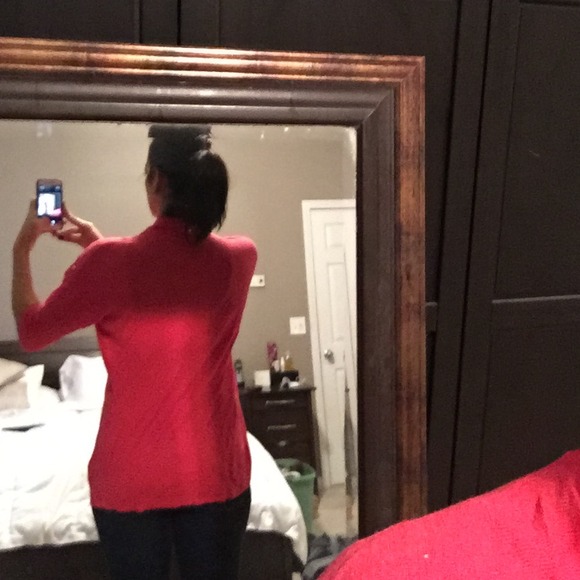 Pink top. Bnwt. - Picture 2 of 3