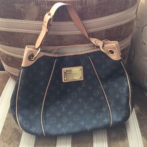 Authentic Louis Vuitton bag