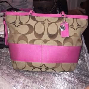 Authentic Coach purse used only one week for vaca