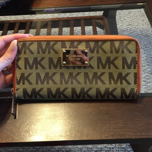 Michael Kors wallet