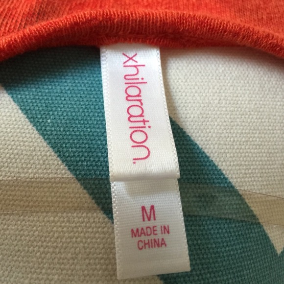 XHILARATION Hi-Lo top - Picture 3 of 4