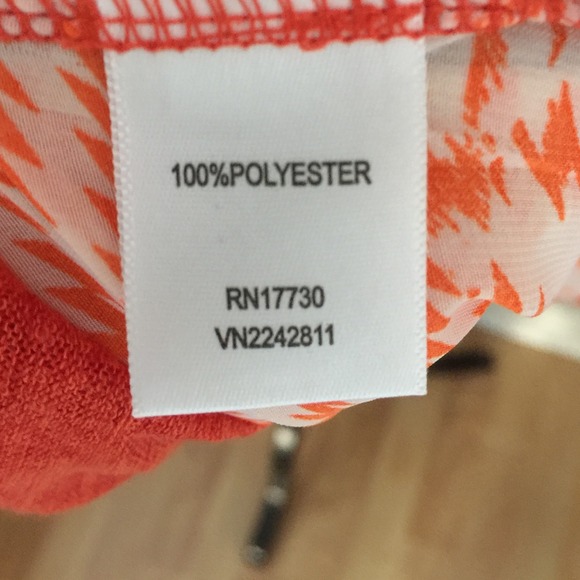 XHILARATION Hi-Lo top - Picture 4 of 4