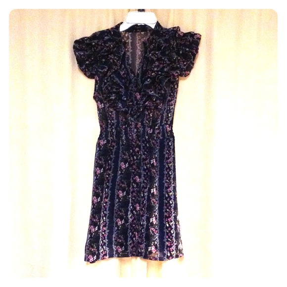 Size medium AE brand floral button up dress