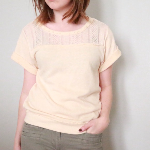 ❌SOLD in bundle❌ Cream Sweatshirt Top - Picture 2 of 4