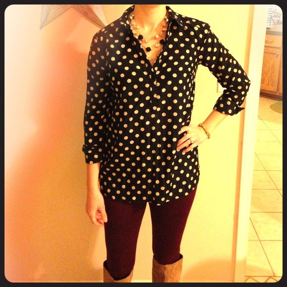 Ann Taylor silk black and beige button up