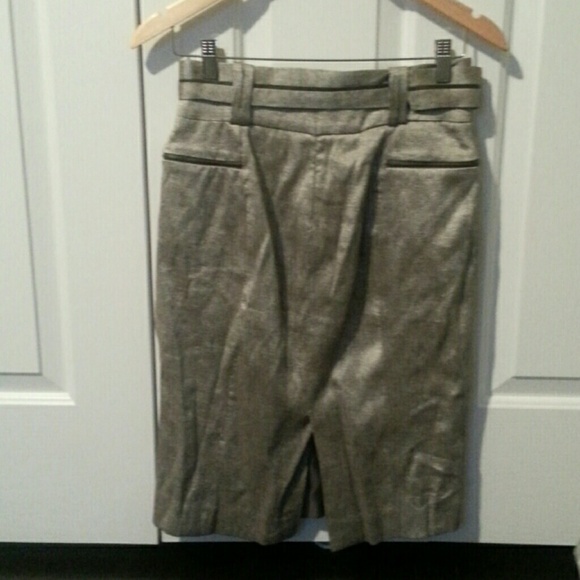 Zara - Picture 2 of 4