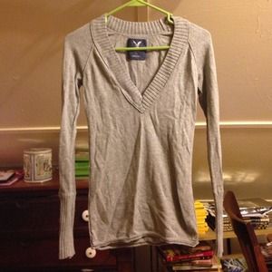 V-neck grey American Eagle sweater