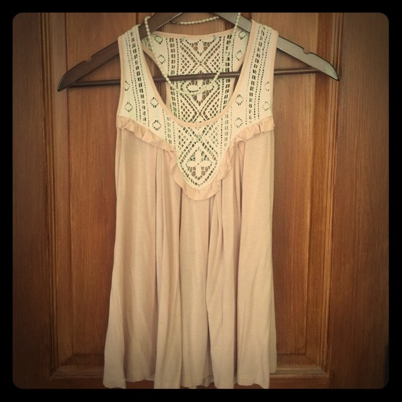 Mauve tank top with cream color crochet detail