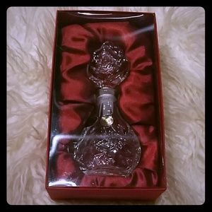 ??Rose perfume bottle??