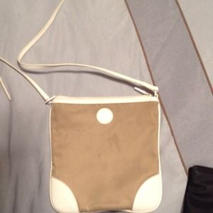 Tory burch cross body with adjustable strap