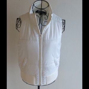 Kenneth Cole Reaction White Puffy Vest