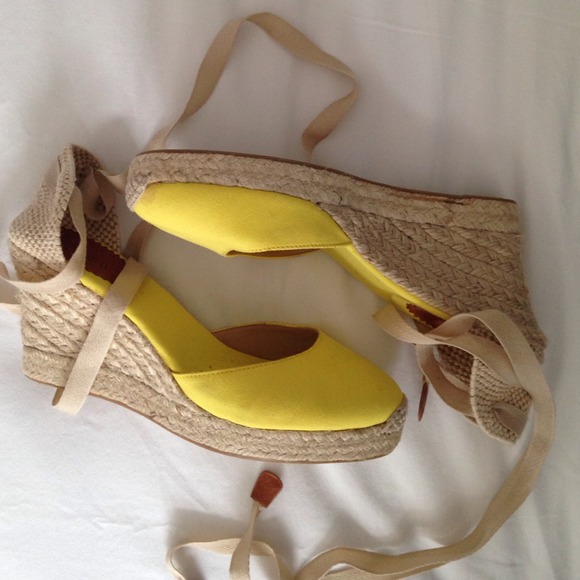 lace up espadrille wedges