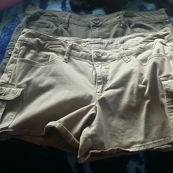 Sold***Shorts - Picture 1 of 3