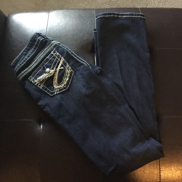 Silver Co. jeans. AIKO Boot cut.