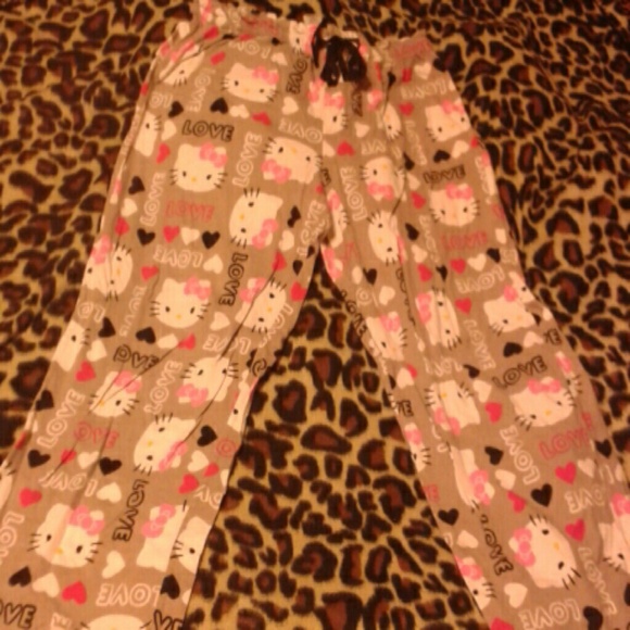 Hello kitty capri pajamas