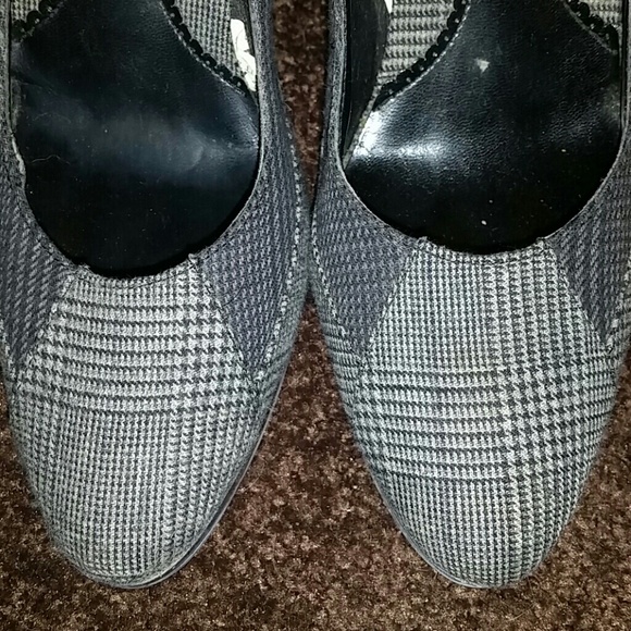 High heels - Picture 2 of 3