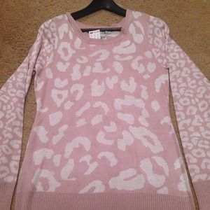 Juniors sweater