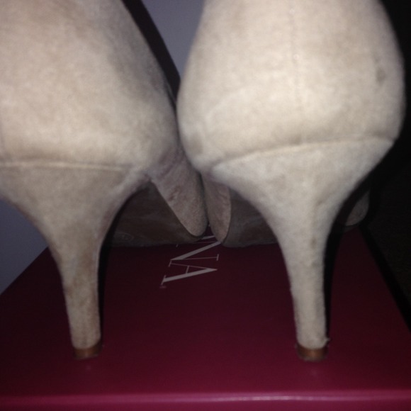 Beige dress shoes - Picture 2 of 3