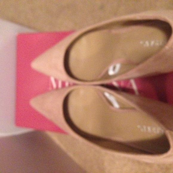 Beige dress shoes - Picture 3 of 3