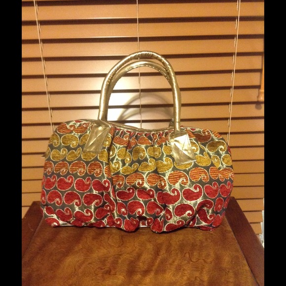 Charming Charlie Purse NWOT