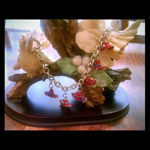 RedHat Society Charm Bracelet. - Picture 2 of 3