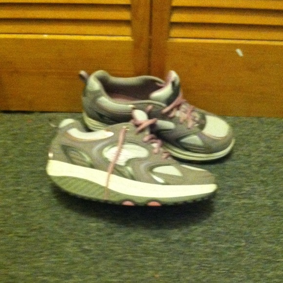 Skechers Shoe