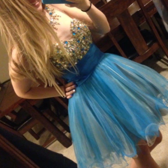 Dresses & Skirts - Blue and gold homecoming dress.