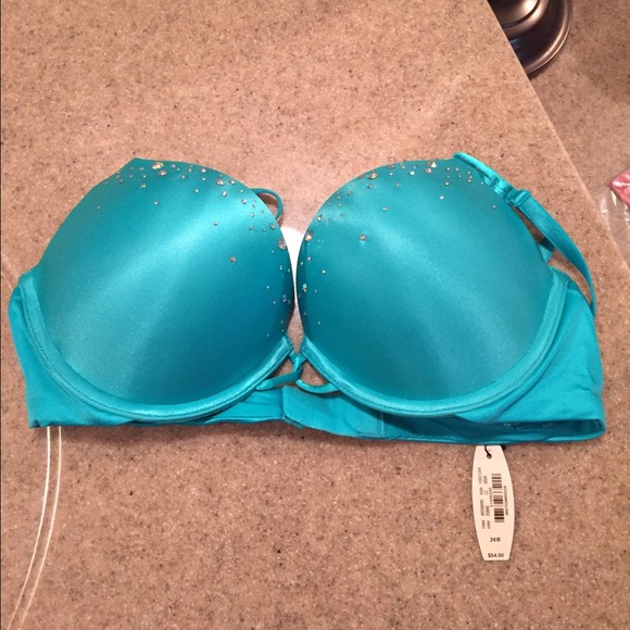 Victoria's Secret miraculous bra