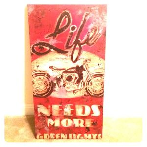 "Life needs more green lights" pic