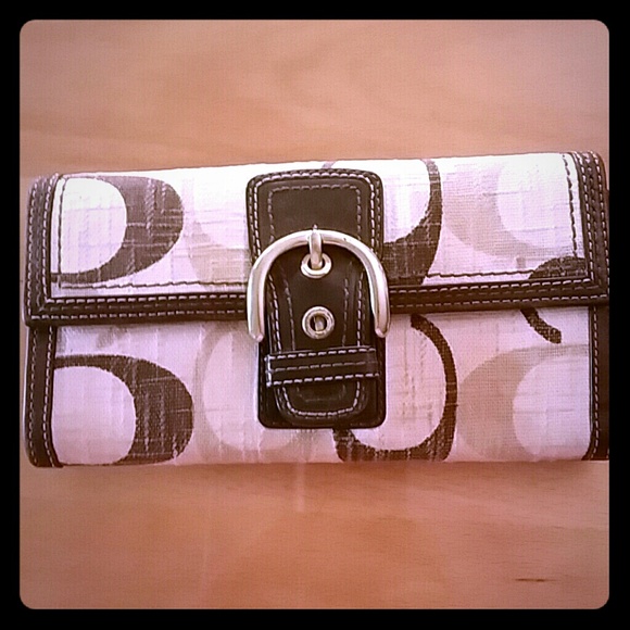 Coach wallet