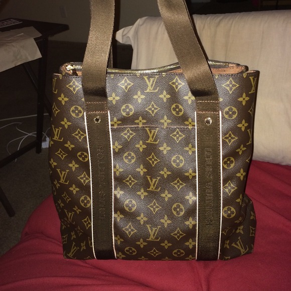 Louis Vuitton tote - Picture 2 of 2
