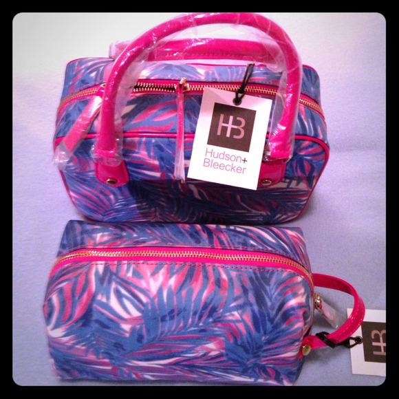 Hudson+Bleecker Handbags - Hudson+Bleecker 3 Piece Set 💥Host Pick💥4/19