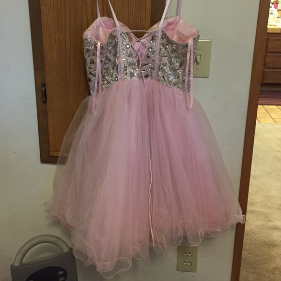 Prom dress - Picture 2 of 3