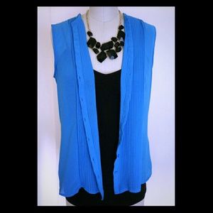 Chiffon Sleeveless Pleated Top