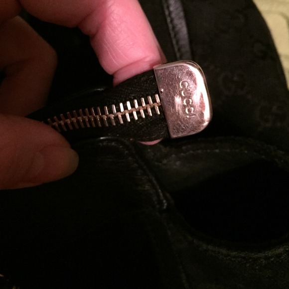 Additional pics of Gucci bag