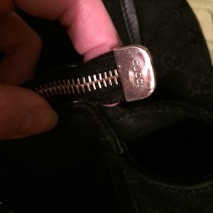 Additional pics of Gucci bag