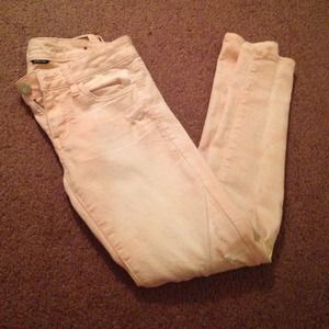 Pale pink american eagle jeggings